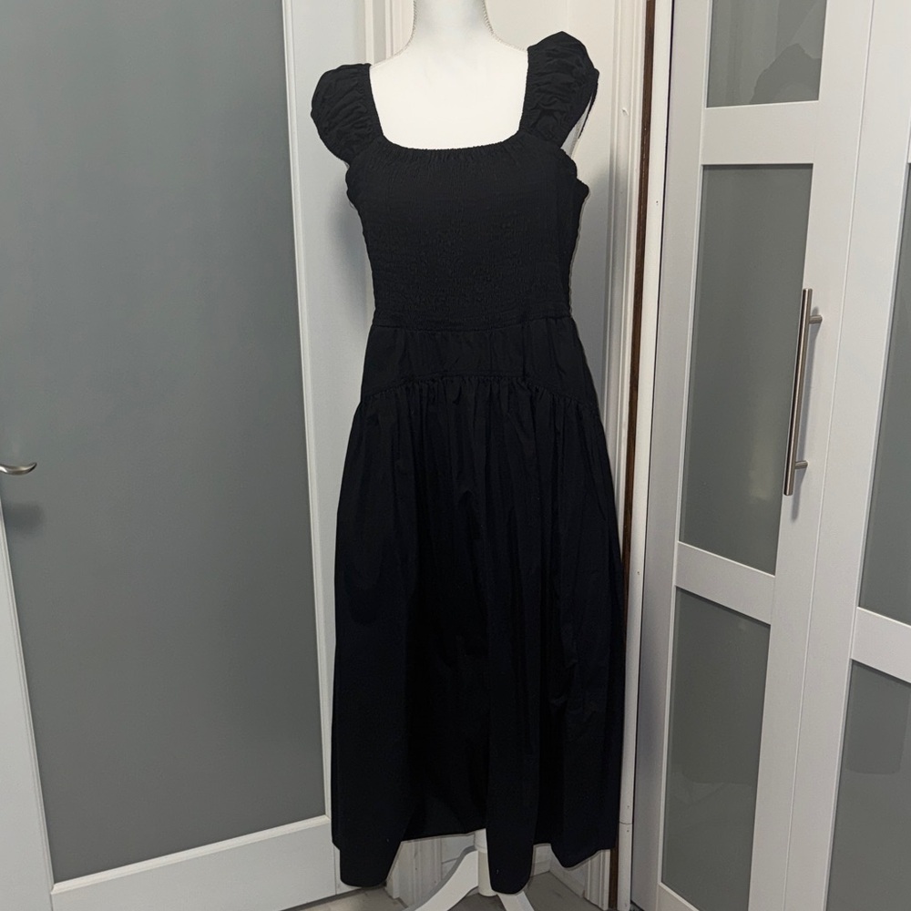 Nordstrom Black Smocked Square-Neck Midi Dress with Puff Sleeves